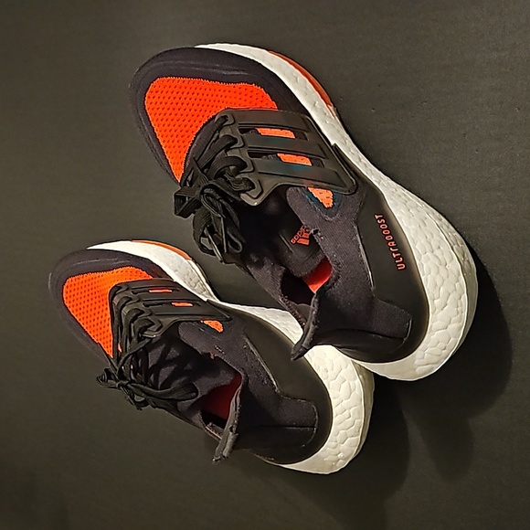 Adidas ultraboost 21 Mens 8.5 black orange white - Picture 3 of 4